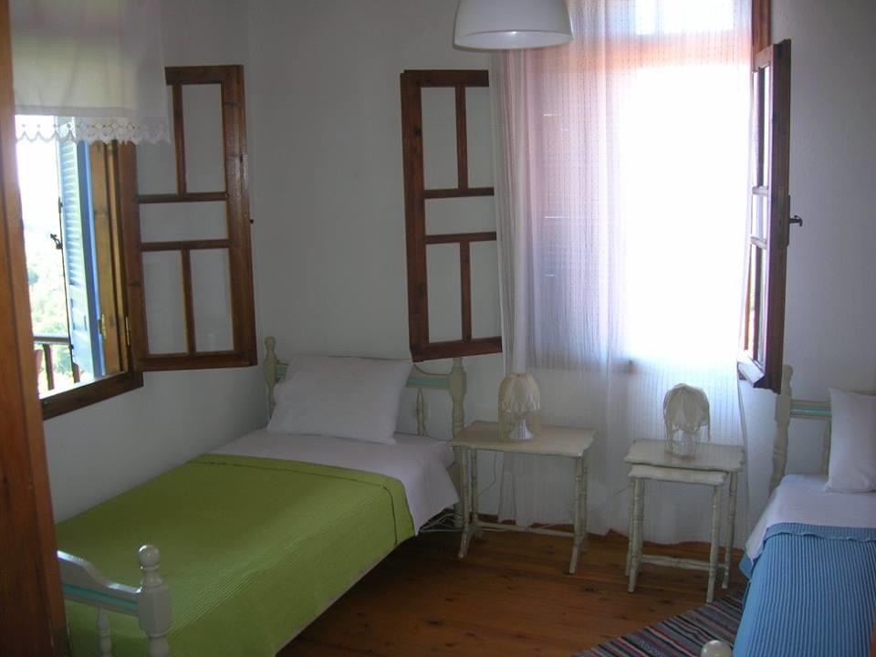 Athina'S House Pensionat Skala Sotiros Exteriör bild
