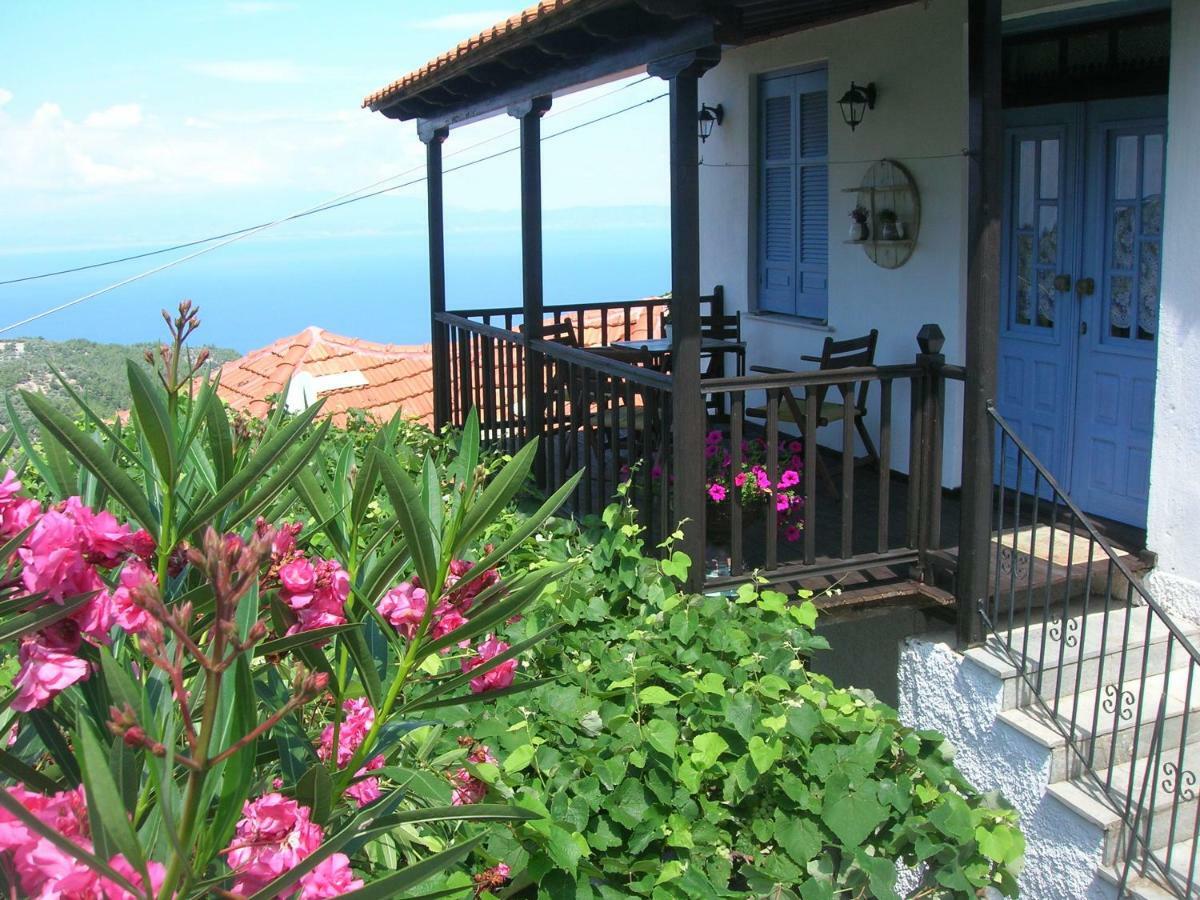 Athina'S House Pensionat Skala Sotiros Exteriör bild