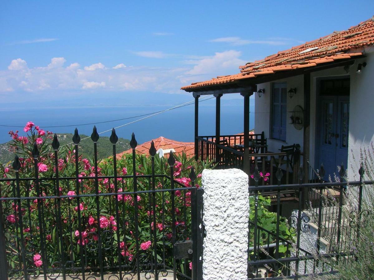 Athina'S House Pensionat Skala Sotiros Exteriör bild